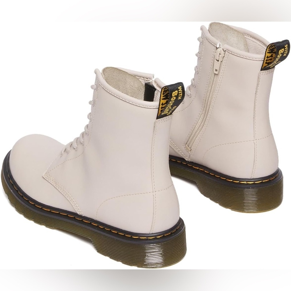 NWT DR MARTENS 1460 Fashion Leather Boot! - Picture 3 of 13